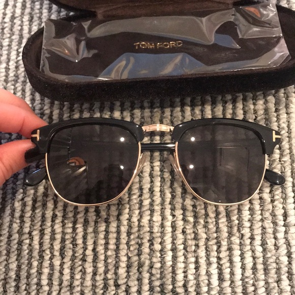 Tom Ford men’s sunglasses worn once !